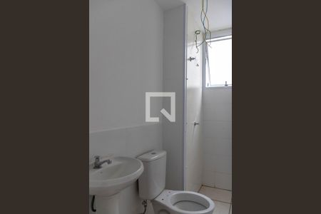 Banheiro de apartamento à venda com 2 quartos, 46m² em Buritis, Belo Horizonte