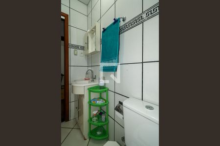 Banheiro de casa à venda com 3 quartos, 185m² em Jardim Sabará, Porto Alegre