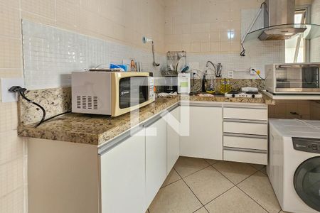 Cozinha de apartamento para alugar com 3 quartos, 90m² em Vila Julia, Guarujá