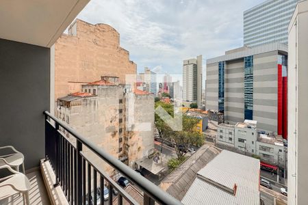 Varanda de kitnet/studio à venda com 1 quarto, 26m² em Liberdade, São Paulo