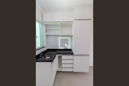Cozinha de apartamento para alugar com 2 quartos, 38m² em Vila Ré, São Paulo