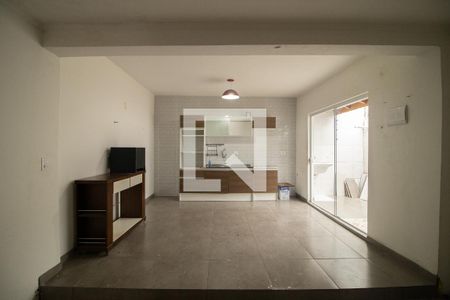 Sala e Cozinha de casa para alugar com 2 quartos, 65m² em Parque Edu Chaves, São Paulo