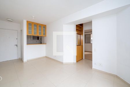 Sala de apartamento para alugar com 2 quartos, 63m² em Vila Santa Catarina, São Paulo