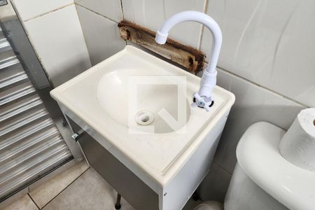 Banheiro de casa para alugar com 1 quarto, 30m² em Vila Santa Angelina, São Bernardo do Campo