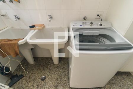 Lavanderia de casa à venda com 5 quartos, 430m² em Pacaembu, São Paulo