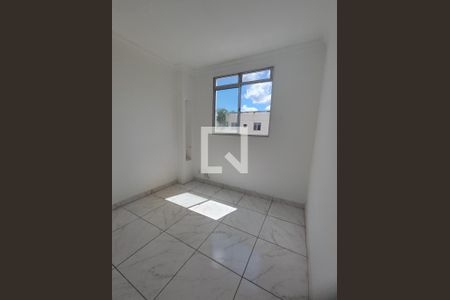 Quarto 2 de apartamento para alugar com 2 quartos, 44m² em Sapucaias, Contagem