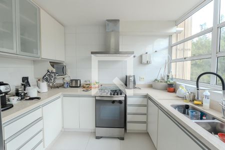 Cozinha de apartamento à venda com 3 quartos, 140m² em Liberdade, São Paulo