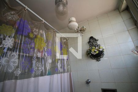Banheiro de serviço de apartamento à venda com 2 quartos, 140m² em Ramos, Rio de Janeiro