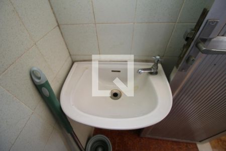 Banheiro de serviço de apartamento à venda com 2 quartos, 140m² em Ramos, Rio de Janeiro