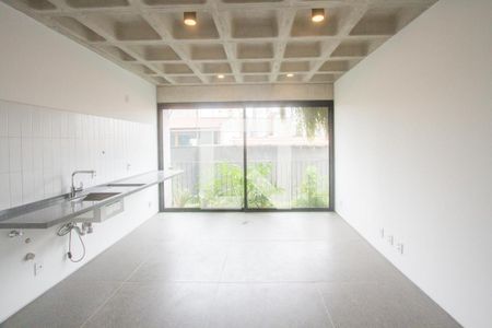 Sala/Cozinha de apartamento à venda com 1 quarto, 46m² em Cidade Monções, São Paulo