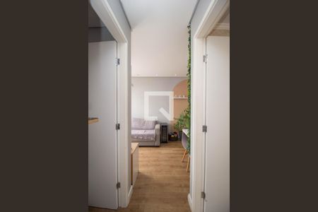 Corredor de apartamento para alugar com 2 quartos, 44m² em Jaraguá, São Paulo