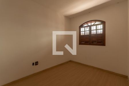 Quarto 1 de apartamento para alugar com 2 quartos, 54m² em Itapoã, Belo Horizonte