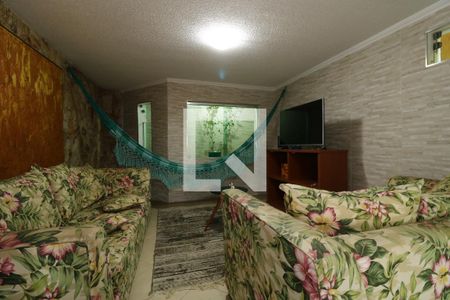 Sala de TV de casa à venda com 3 quartos, 200m² em Parque Marajoara, Santo André