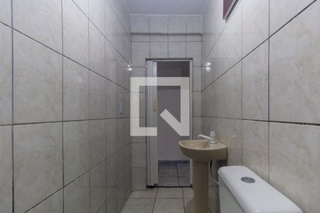 Banheiro de casa para alugar com 1 quarto, 40m² em Vila Industrial, São Paulo