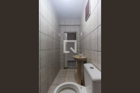 Banheiro de casa para alugar com 1 quarto, 40m² em Vila Industrial, São Paulo