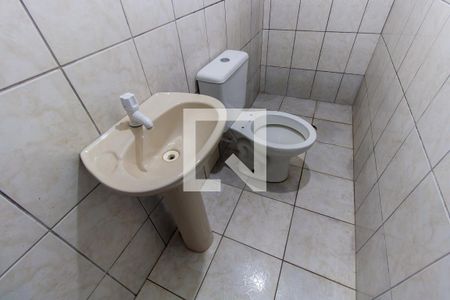 Banheiro de casa para alugar com 1 quarto, 40m² em Vila Industrial, São Paulo