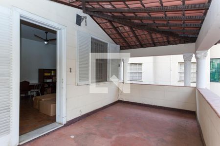 Varanda do Quarto 8 de casa à venda com 8 quartos, 675m² em Santo Agostinho, Belo Horizonte