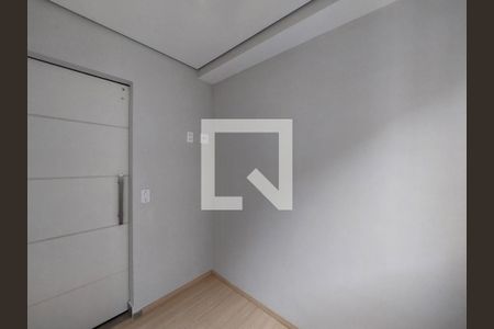 Quarto 1 de apartamento para alugar com 2 quartos, 38m² em Vila Santa Catarina, São Paulo