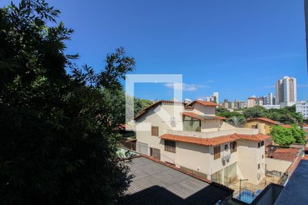 Vista da Sala de apartamento para alugar com 3 quartos, 75m² em Ouro Preto, Belo Horizonte