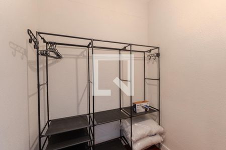 Closet de apartamento para alugar com 1 quarto, 37m² em Cerqueira César, São Paulo