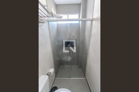 Banheiro de apartamento à venda com 1 quarto, 42m² em Cerqueira César, São Paulo