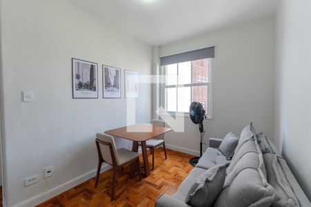 Sala de apartamento para alugar com 1 quarto, 37m² em Cerqueira César, São Paulo