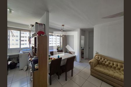 sala de apartamento para alugar com 2 quartos, 58m² em Nova Suíça, Belo Horizonte
