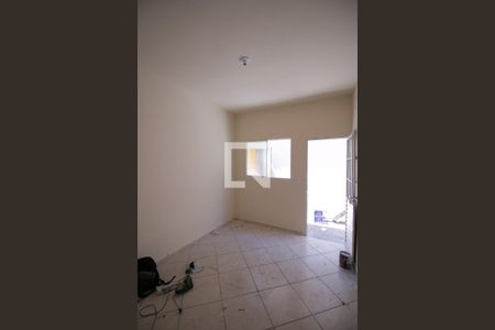 Sala de casa para alugar com 2 quartos, 51m² em Letícia, Belo Horizonte