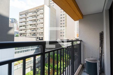 Varanda da Sala/Quarto de kitnet/studio para alugar com 1 quarto, 24m² em Bela Vista, São Paulo