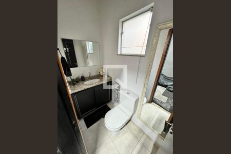 Banheiro 1 de casa à venda com 3 quartos, 350m² em Nova Petrópolis, São Bernardo do Campo