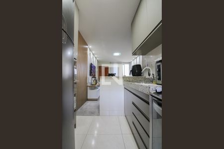 Cozinha de apartamento à venda com 2 quartos, 62m² em Dona Clara, Belo Horizonte