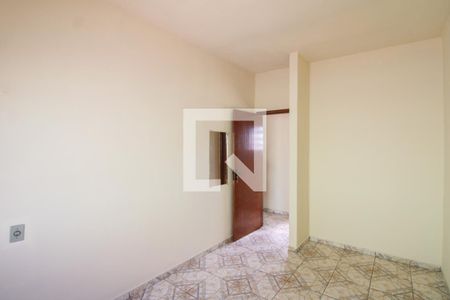 Quarto 1 de casa para alugar com 2 quartos, 70m² em Jardim dos Comerciários, Belo Horizonte