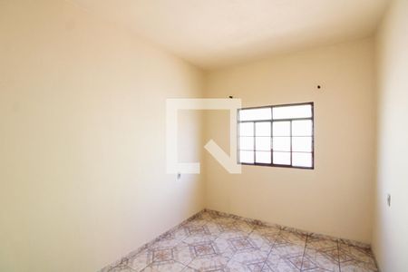 Quarto 1 de casa para alugar com 2 quartos, 70m² em Jardim dos Comerciários, Belo Horizonte