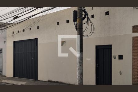 Fachada de casa à venda com 1 quarto, 170m² em Lapa de Baixo, São Paulo