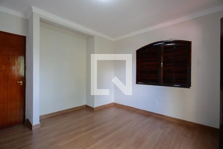 Casa 1 - Quarto 1 de casa à venda com 3 quartos, 500m² em Vila Amalia (zona Norte), São Paulo