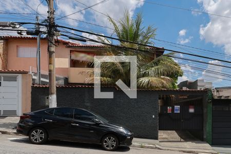 Fachada + plaquinha de casa à venda com 3 quartos, 500m² em Vila Amalia (zona Norte), São Paulo