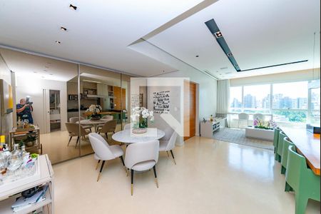 Sala de apartamento à venda com 1 quarto, 76m² em Belvedere, Belo Horizonte