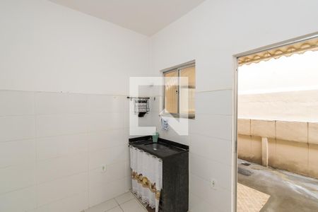 Cozinha de casa para alugar com 1 quarto, 40m² em Brás de Pina, Rio de Janeiro