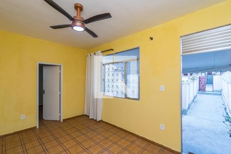 Casa para alugar com 1 quarto, 40m² em Brás de Pina, Rio de Janeiro