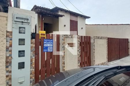 Fachada de casa para alugar com 1 quarto, 40m² em Brás de Pina, Rio de Janeiro