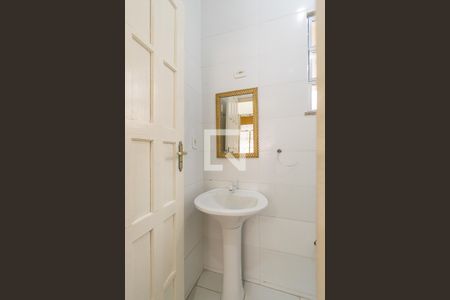 Banheiro de casa para alugar com 1 quarto, 40m² em Brás de Pina, Rio de Janeiro