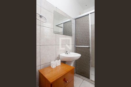 Banheiro da Suíte de apartamento para alugar com 1 quarto, 38m² em Higienópolis, Porto Alegre