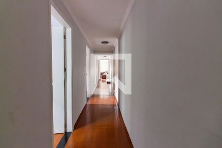 Corredor de casa à venda com 4 quartos, 215m² em Veloso, Osasco