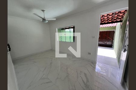 Sala de casa de condomínio para alugar com 1 quarto, 90m² em Jacarepaguá, Rio de Janeiro