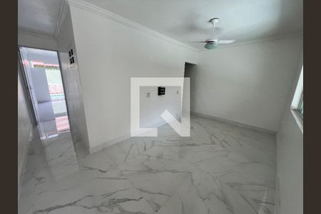 Sala de casa de condomínio para alugar com 1 quarto, 90m² em Jacarepaguá, Rio de Janeiro