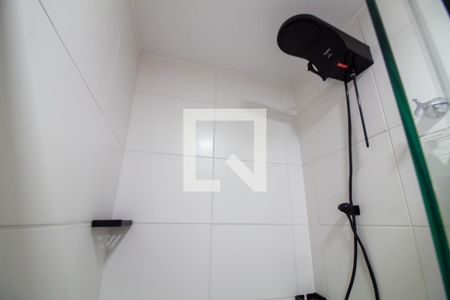Banheiro da Suíte de apartamento para alugar com 1 quarto, 28m² em Jardim Caravelas, São Paulo