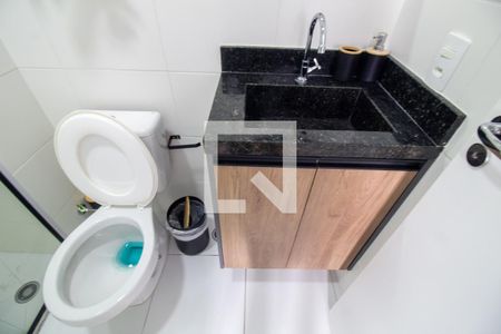 Banheiro da Suíte de apartamento para alugar com 1 quarto, 28m² em Jardim Caravelas, São Paulo