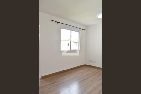 Sala de apartamento para alugar com 3 quartos, 65m² em Santa Cândida, Curitiba