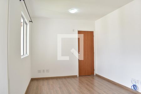 Sala de apartamento para alugar com 3 quartos, 65m² em Santa Cândida, Curitiba