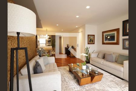 Sala de apartamento à venda com 3 quartos, 140m² em Vila Suzana, São Paulo